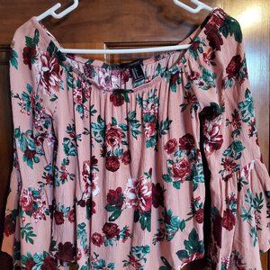 FOREVER 21 EUC Small Pink Floral Print Long Flare Sleeve Crop Top Off Shoulder